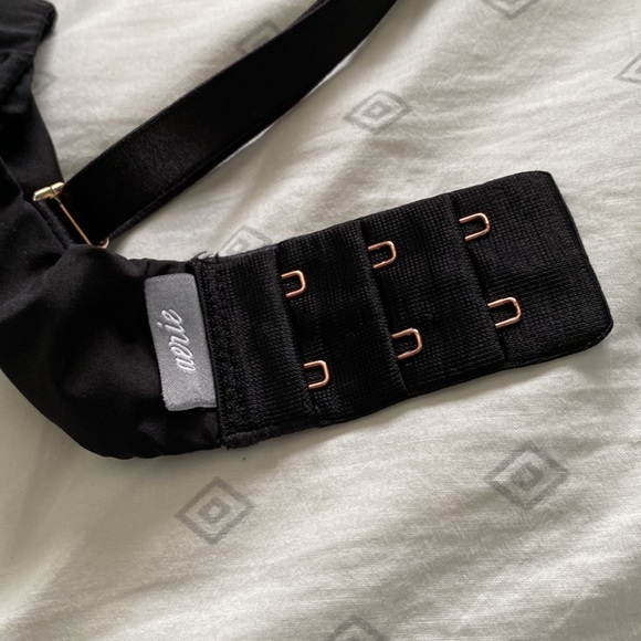 Super Adjustable Aerie Bra - Picture 2 of 6